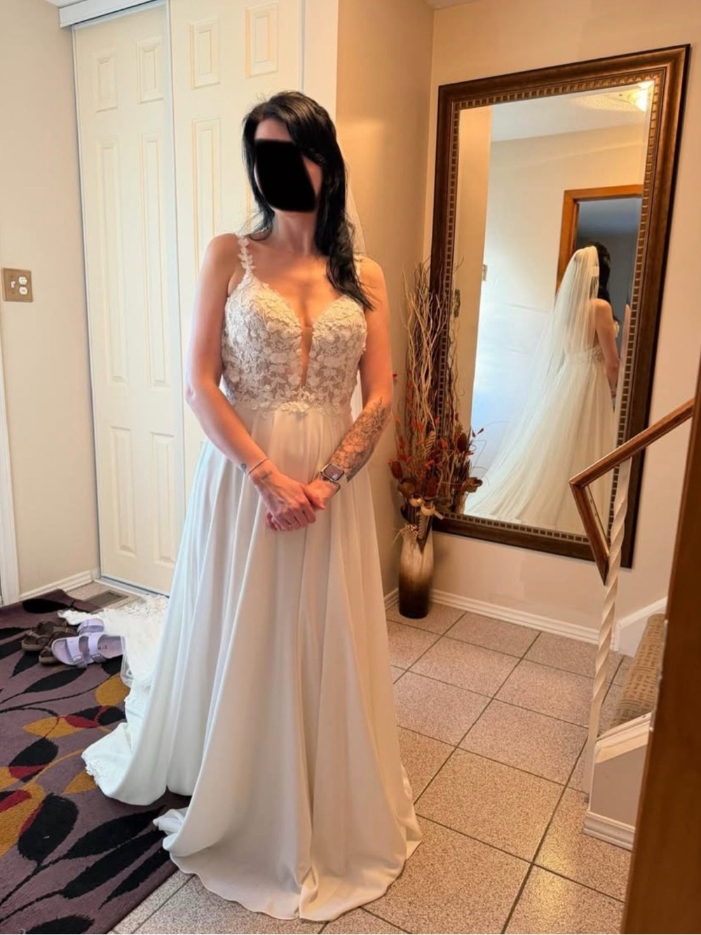 Madi Lane NWT Romantic Lace Bodice Wedding Gown in Ivory